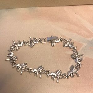 Lion Link Charm Bracelet Silver Plated.